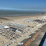 Penthouse Sea-Loft Blankenberge, Uniek Zeezicht, Luxeloft Met 40M2 Terras!